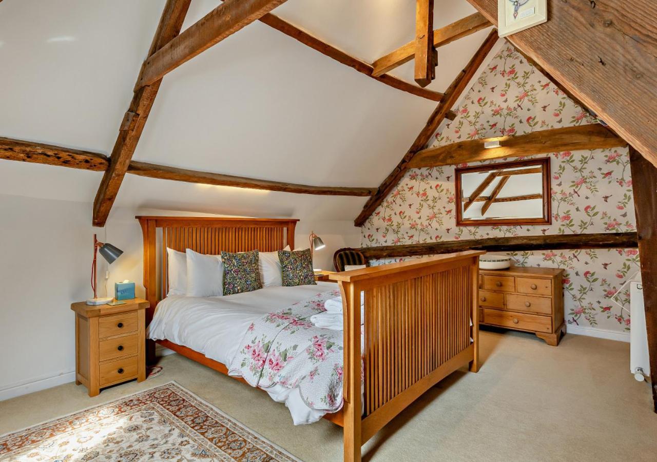 Bed 2 with double bed